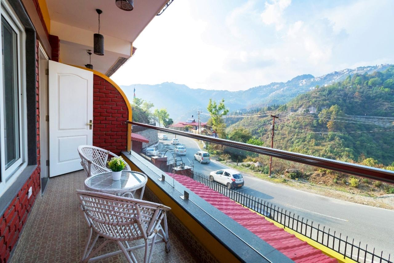 Nirvana Lodge And Lounge ムスーリー エクステリア 写真