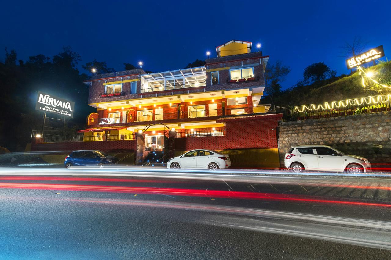 Nirvana Lodge And Lounge ムスーリー エクステリア 写真