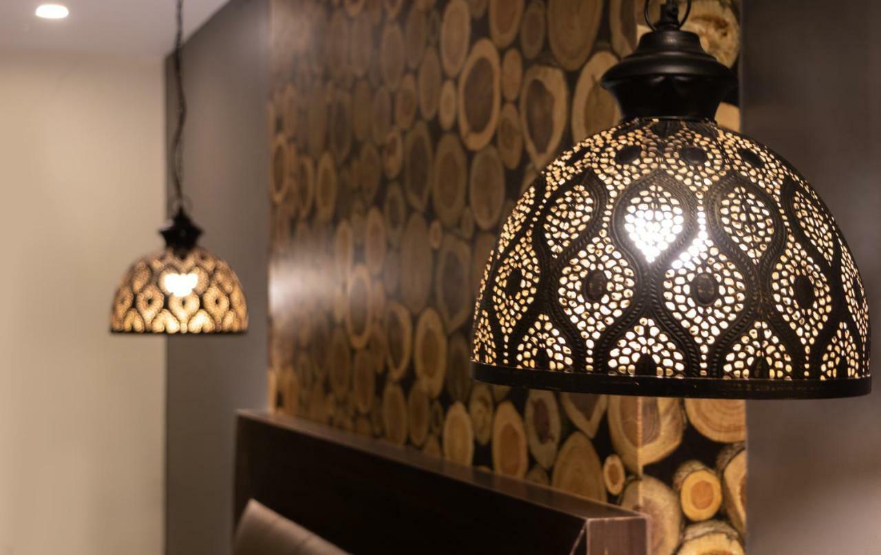 Nirvana Lodge And Lounge ムスーリー エクステリア 写真